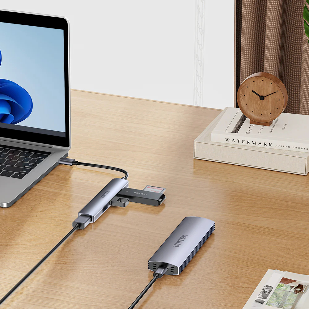 UNITEK-H1208B-uHUB-Q4-USB-C-Hub-09 - One Chip Computers
