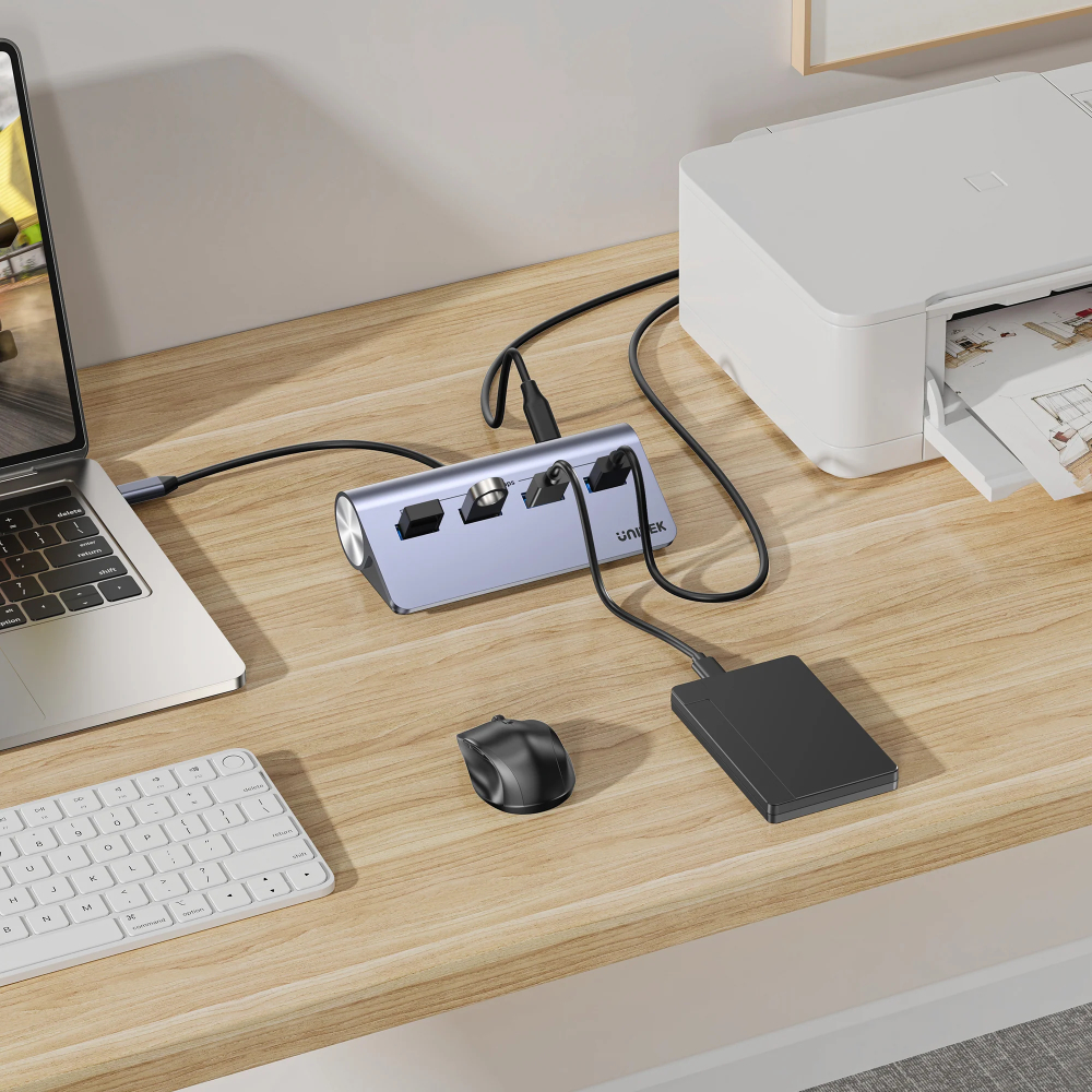 UNITEK-H1337BGY01-uHUB-Q4-4-in-1-USB-C-Hub-09 - One Chip Computers