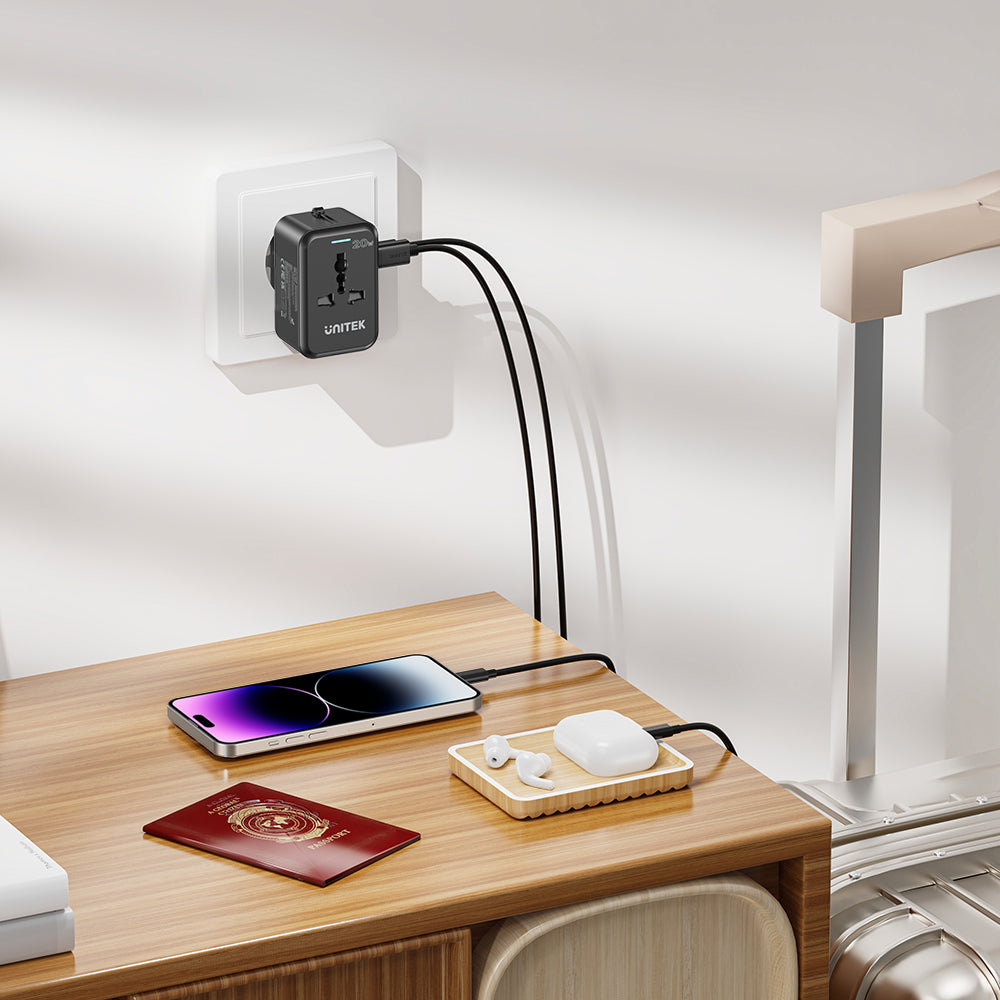 UNITEK-P1120ABK01-20W-Universal-Travel-Adapter-Dual-USB-C-PD-8 - One Chip Computers