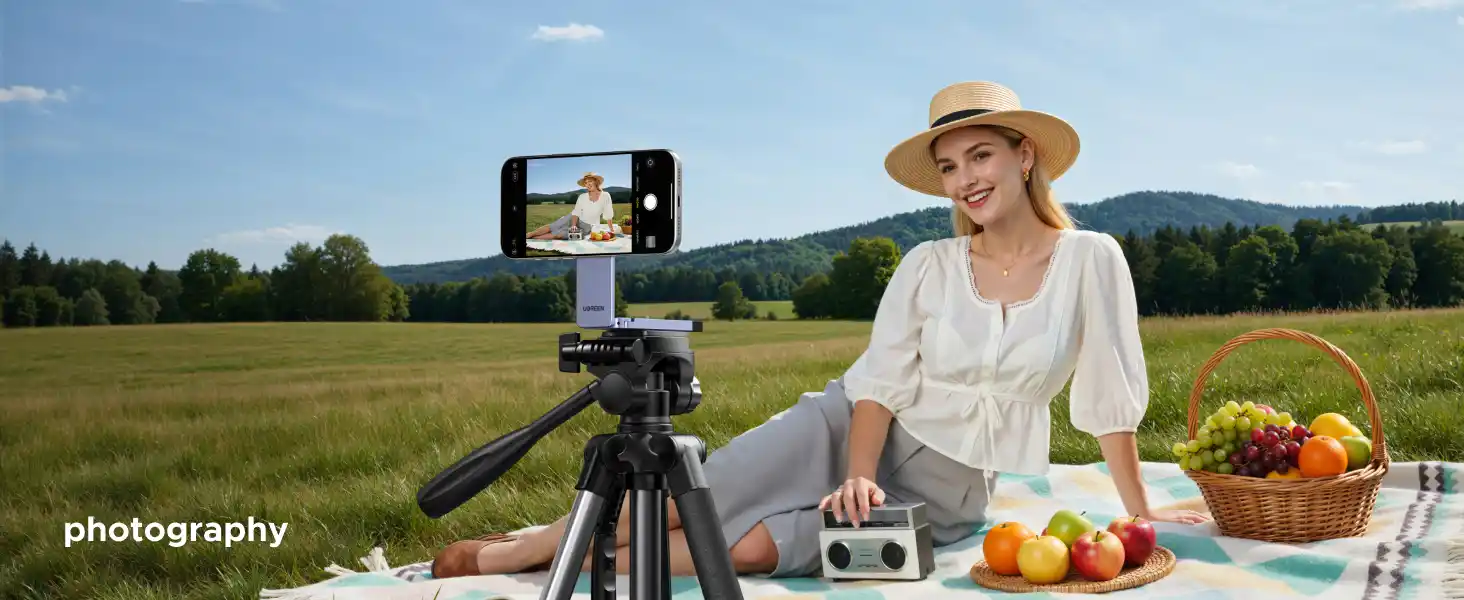 UGREEN 75509 Magnetic Phone Tripod Stand Metal Adjustable