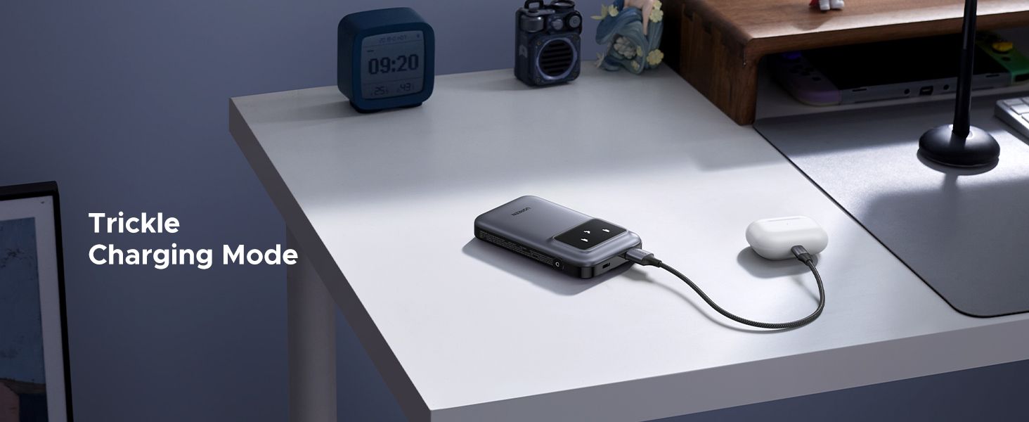 UGREEN 35604B Uno 10000mAh 30W Power Bank with Built-in Cable - detail 9